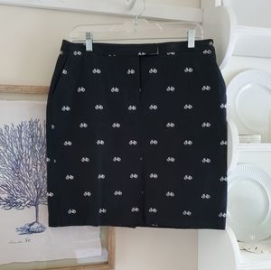 TALBOTS stretch twill skirt 10 petite, Navy with white bicycles.